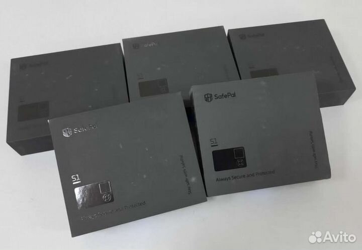 Холодный кошелёк SafePal S1