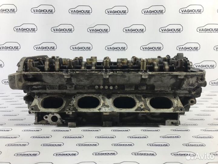 Головка блока цилиндров левая Audi S8 D2 4D 4.2