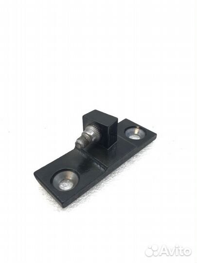 Петля двери задняя правая Bmw X5 E70 2010