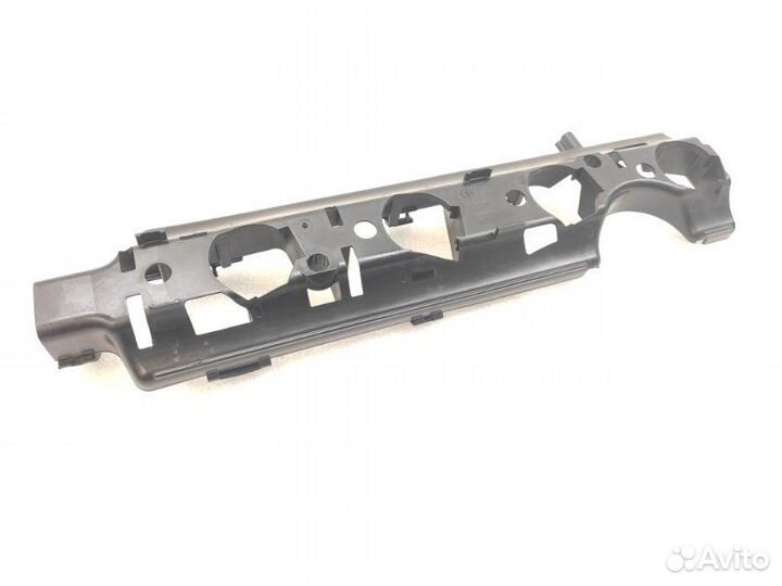 Накладка моторного отсека Volkswagen Passat B7