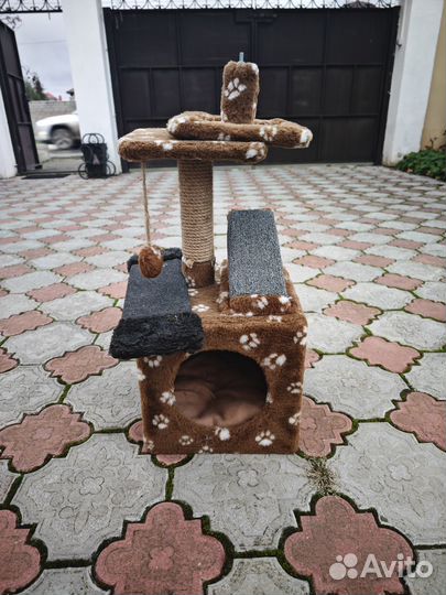 Домик для кота/кошки с когтеточкой и лежанкой