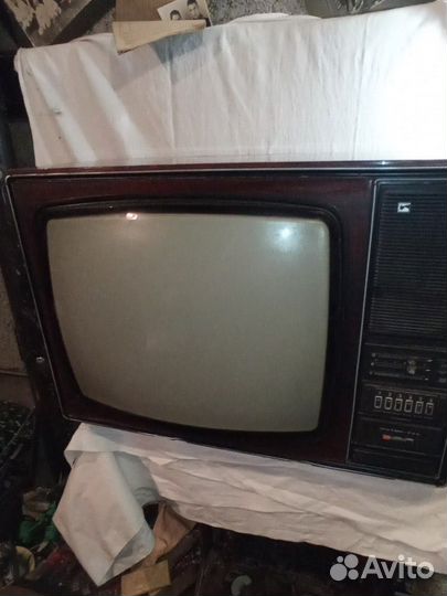 Телевизор ретро СССР
