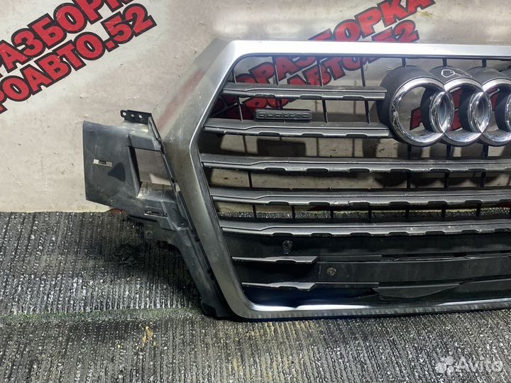 Решетка радиатора audi q7 4m