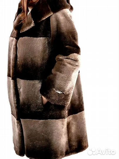 Шуба из натурального меха бобра