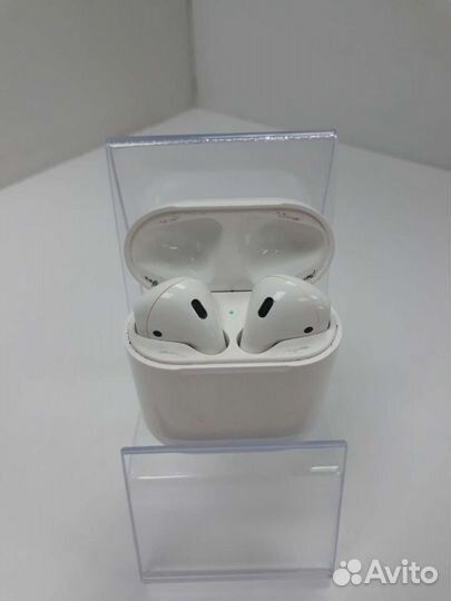 Беспроводные наушники AirPods ориг (7511)