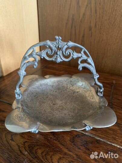 Ваза конфетница на лапах sheffield