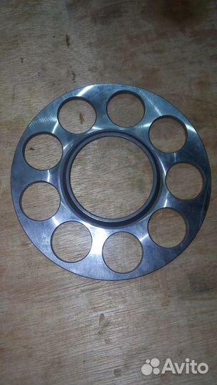 Пластина прижимная насоса K5V140