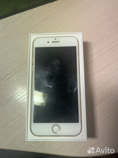 Телефон iPhone 6S (Gold)