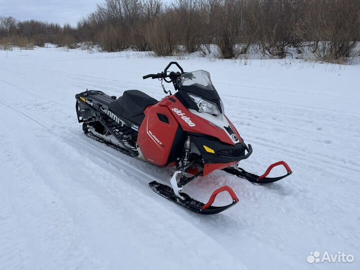 BRP Ski-doo summit X 800 E-TEC 154