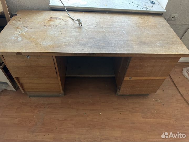 Столы офисные