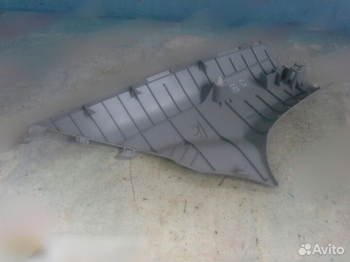 Обшивка стойки Mitsubishi Lancer (CX CY) 2007