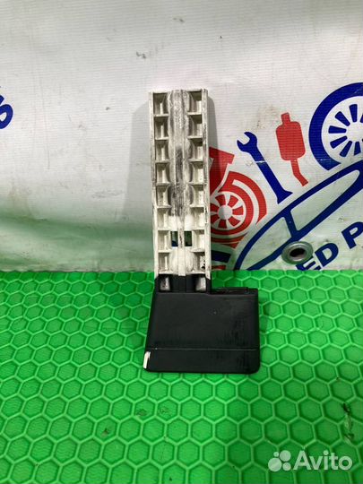 Рычаг стояночного тормоза Volkswagen Touareg 7L6