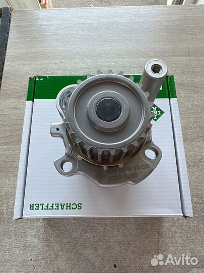 Помпа VAG 1.8 T 06A121111E