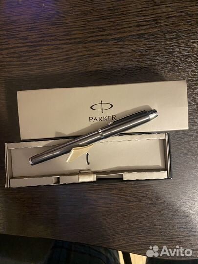 Перьевая ручка parker