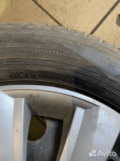 Yokohama BluEarth Winter V906 185/60 R15