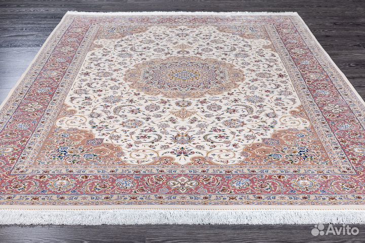 Иранский ковёр из шёлка «masterpiece QUM»