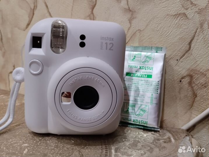 Polaroid instax mini 12