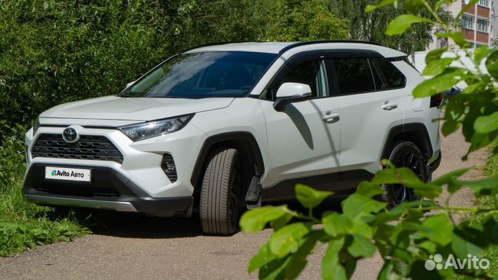 Toyota RAV4 2.5 AT, 2021, 56 800 км