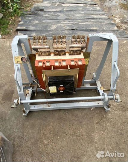 Вакуумный выключатель в любом состоянии