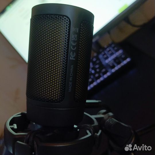 Конденсаторный USB-микрофон Fifine AmpliGame A6V