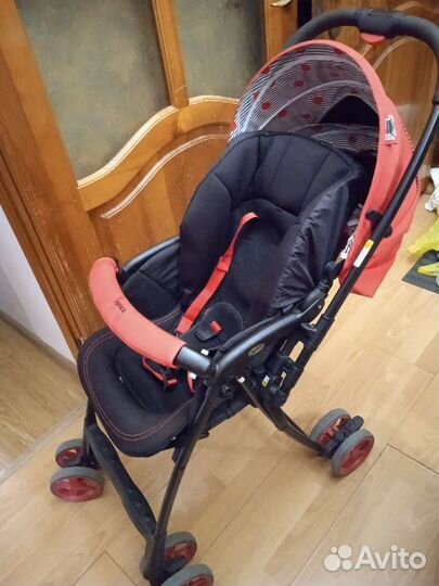 Легкая прогулочная коляска трость aprica flyle