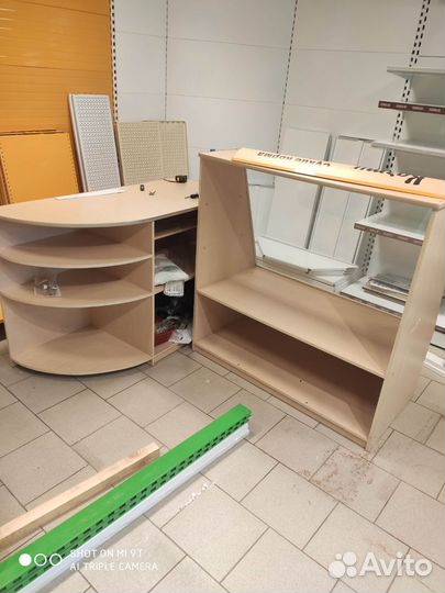 Кассовый стол витрина горка ресепшн