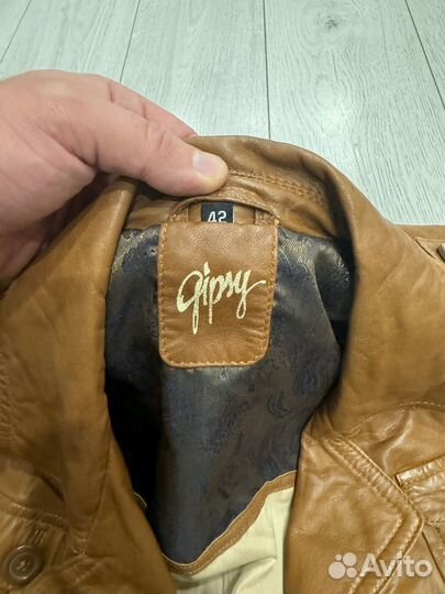 Куртка кожаная женская