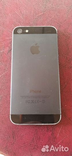 Телефон iPhone 5