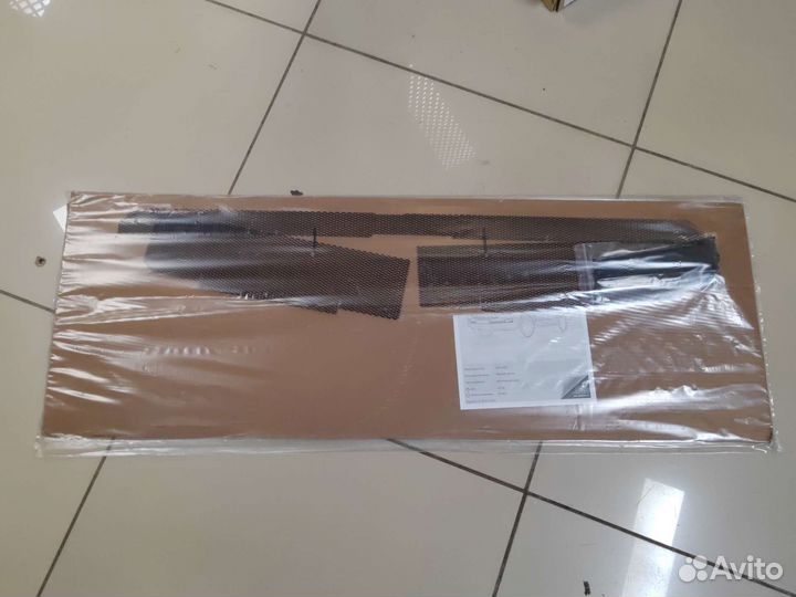 Сетка в передний бампер land cruiser 200