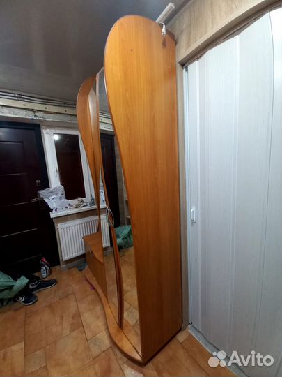 Шкаф в прихожую
