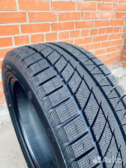 Sailun Ice Blazer Arctic EVO 225/55 R18 102H