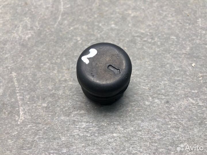 Демпфер капота Mitsubishi Carisma DA1A 4G92 2003