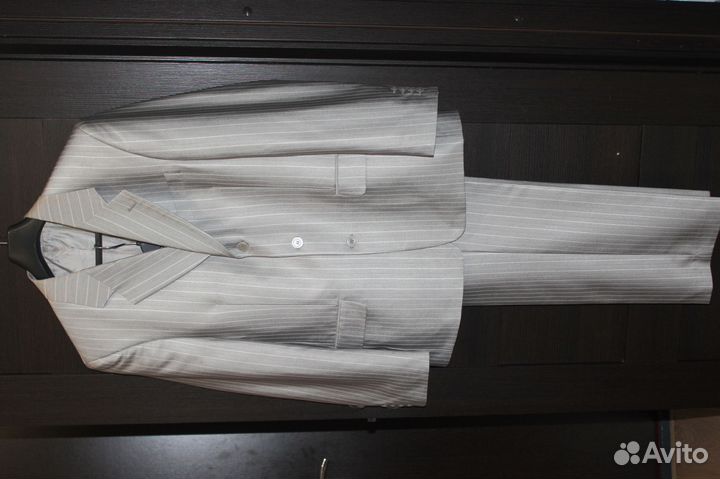 Костюм мужской, серый в полоску OLD president club