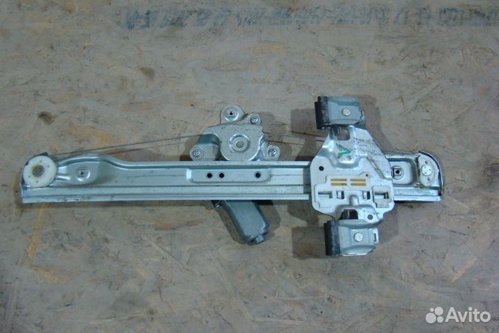 Chevrolet Orlando Стеклоподъемник задний правый