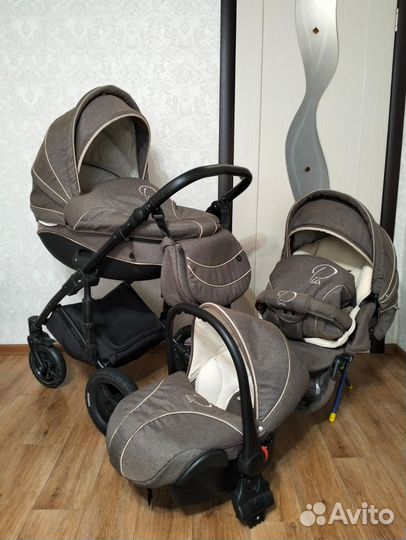 Коляска 3 в 1 Zippy Pia