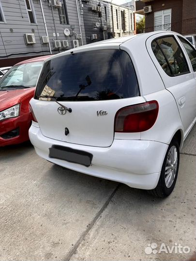 Toyota Vitz, 2001