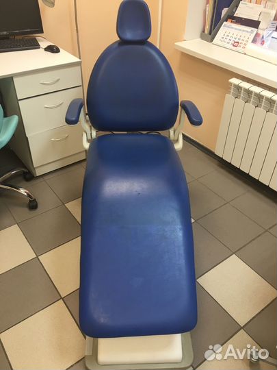 Стоматологическое кресло