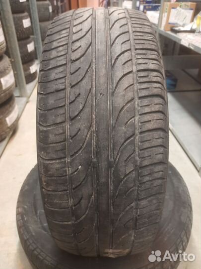 GT Radial Champiro 128 235/60 R16