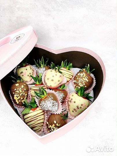 Клубника в шоколаде. Дизайн 