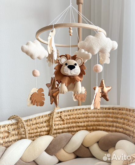 Мобиль на кроватку