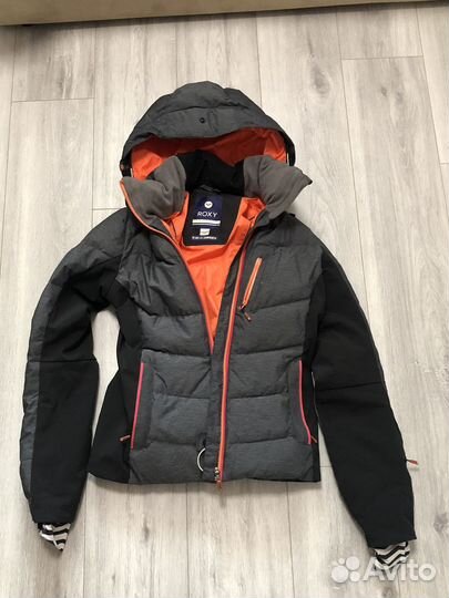 Лыжная куртка зимняя женская