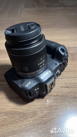 Canon EOS R8 Kit RF 24-50mm f/4.5-6.3 IS STM