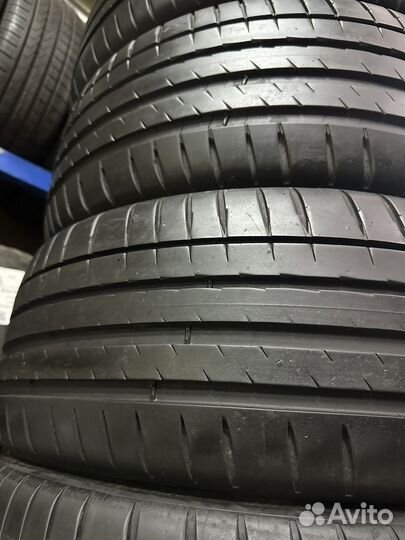 Michelin Pilot Sport 4 225/45 R19