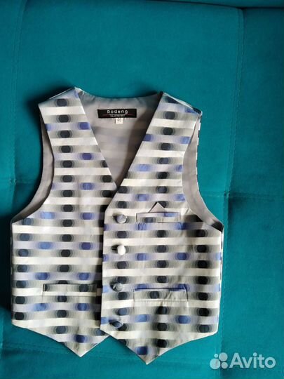 Жилет, брюки, рубашка