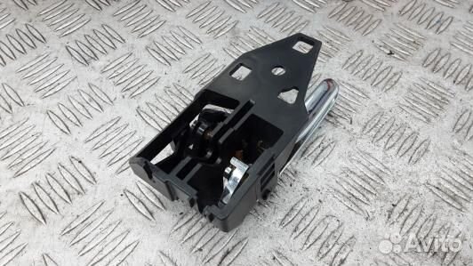 Ручка внутренняя передняя правая toyota RAV 4 ZSA4