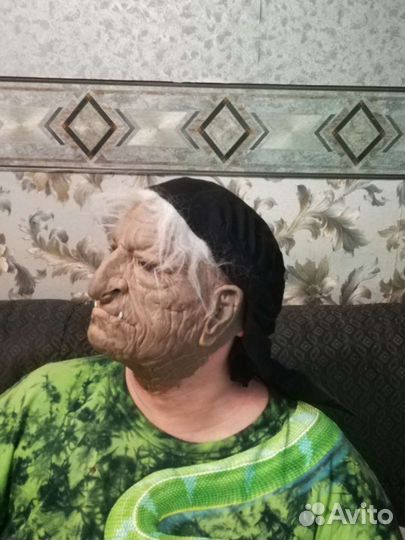 Прикольные страшные маски, кружка сувенирная