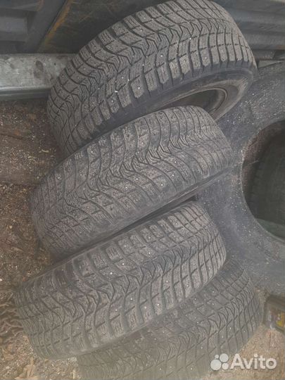 Michelin X-Ice North 3 205/60 R16