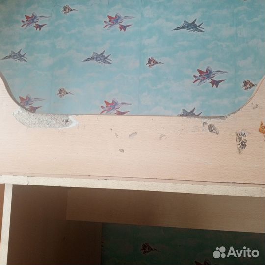 Двухъярусная кровать