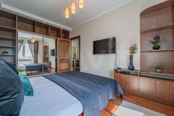 2-к. квартира, 67 м², 10/10 эт.