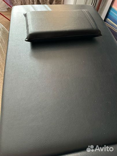 Кушетка. Подушка